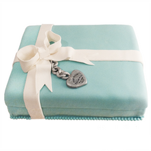 Load image into Gallery viewer, Tiffany Gift Box Cake