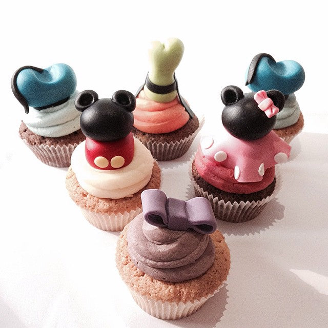Cartoon character cupcakes