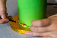 Load image into Gallery viewer, Sour Cream &amp; Onion Realistic 3D Pringles Cake
