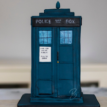 Load image into Gallery viewer, 3D Realistic Tardis Cake